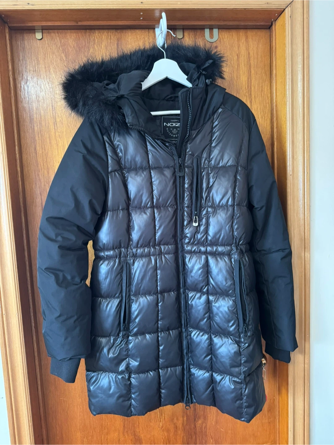 NOIZE Outerwear Women's Black Puffer Coat - Size L