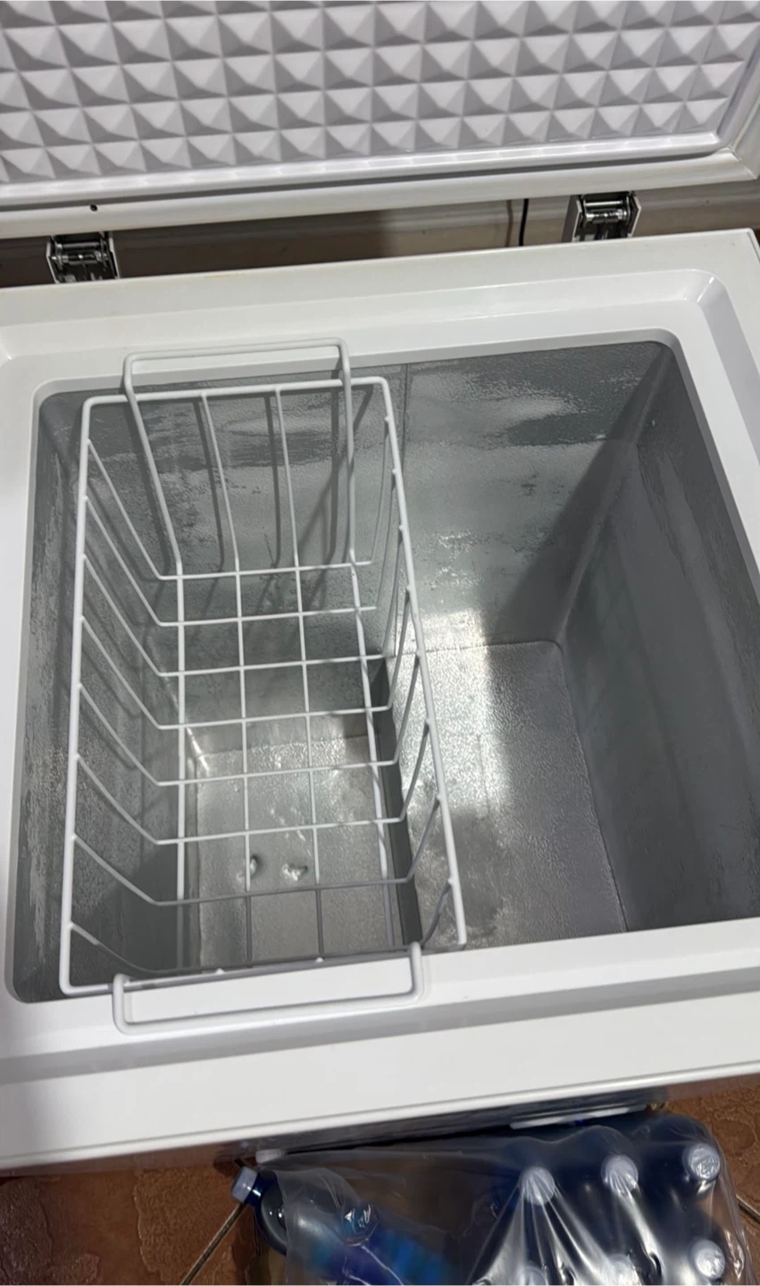 Insignia Chest Freezer - photo 2