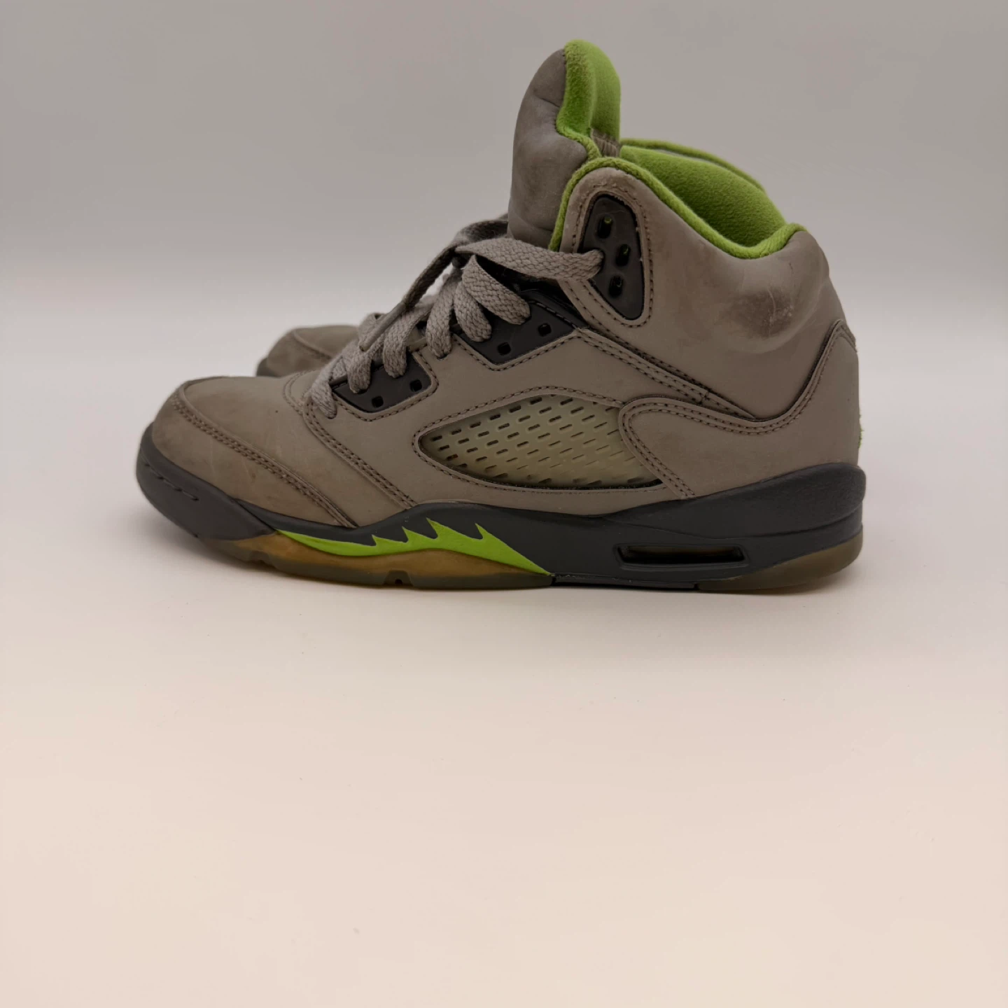 Nike Air Jordan 5 Retro SE Craft Taupe Haze Green Youth Size 5Y - photo 3