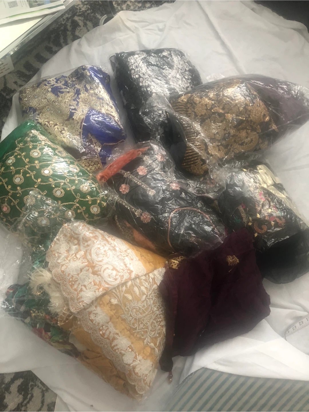 Assorted Women's Shalwar Kameez Suits - photo 3