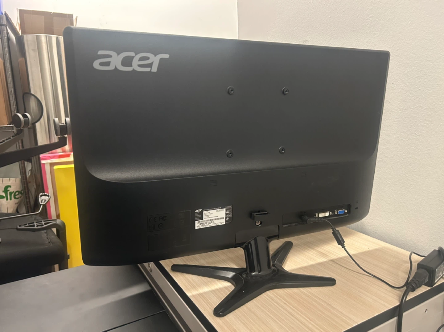 Acer G246HL LED Monitor - photo 3
