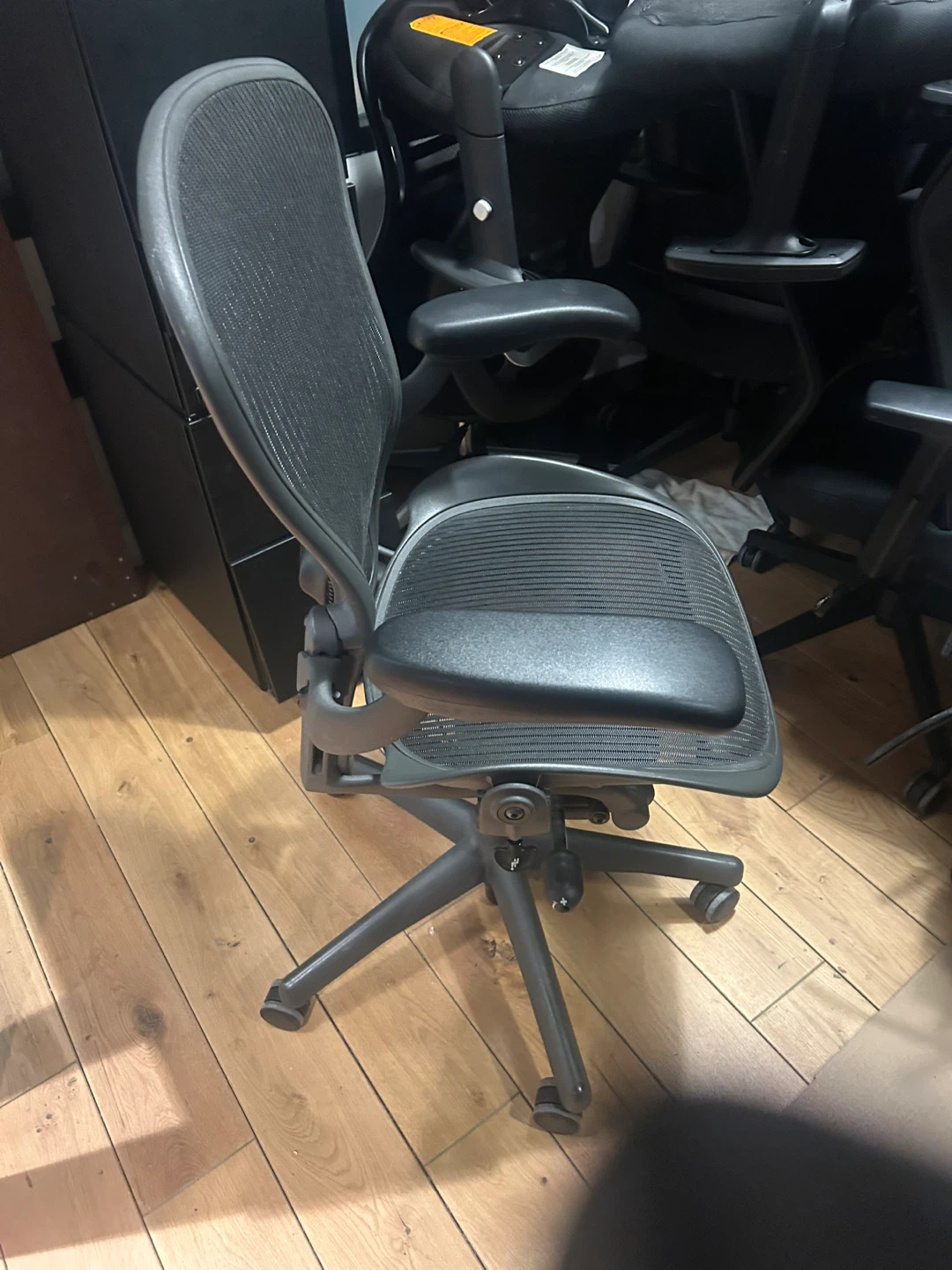 Herman Miller Aeron Chair, Fully Adjustable, Black, Size B - photo 4
