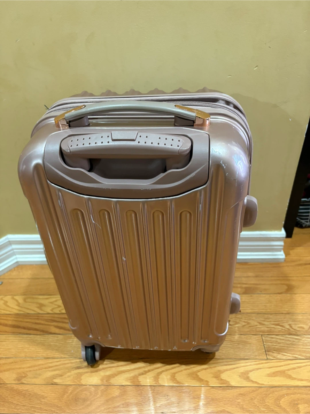 Kensie Rose Gold Carry-On Spinner Luggage - photo 3