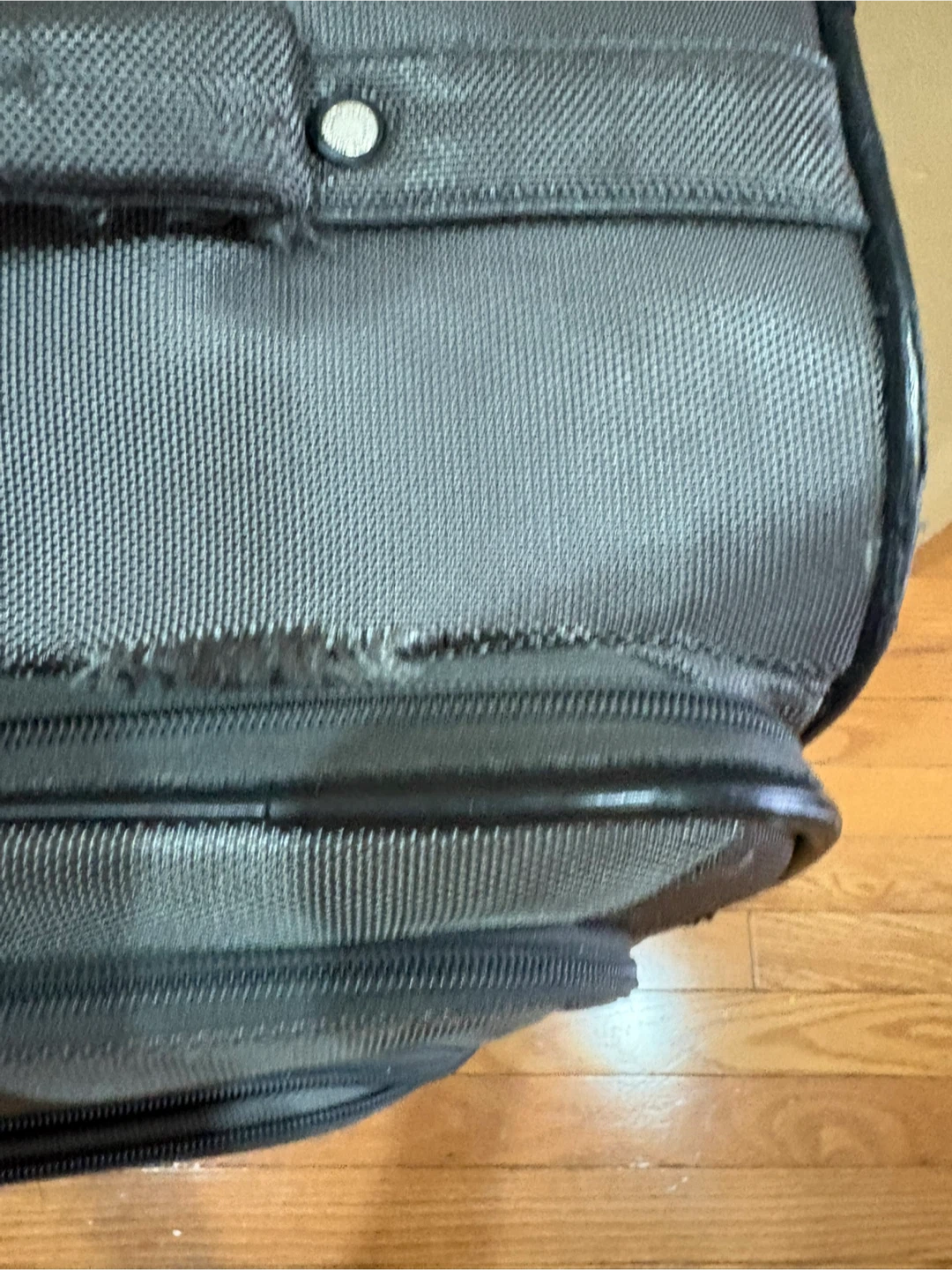 Grey Hardside Spinner Luggage HEAVILY USED - photo 3