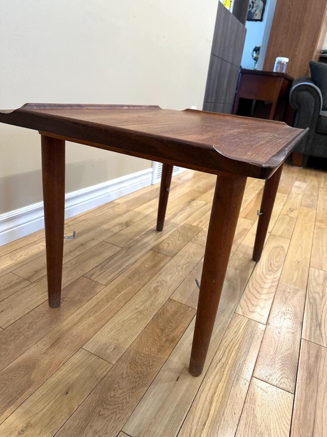 Vintage Mid-Century Modern Walnut Coffee Table (CAN DELIVER) - photo 3