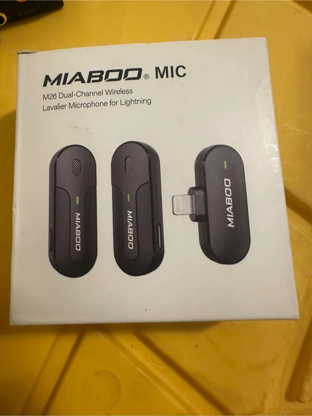 MIABOD Wireless Lavalier Microphone for Lightning