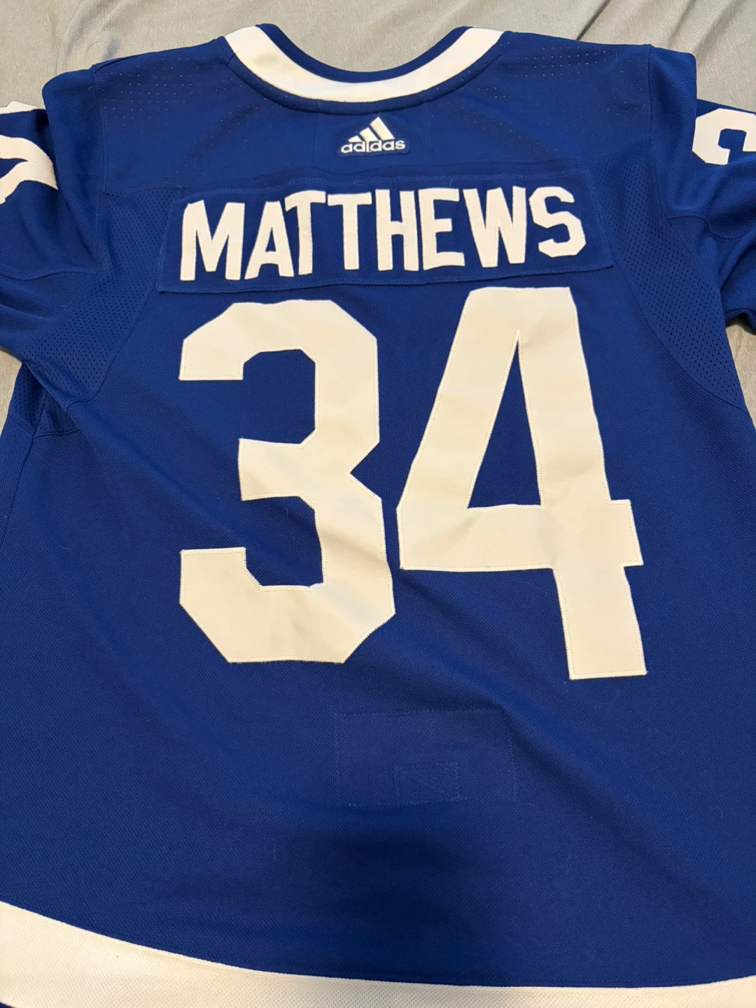 Maple Leafs Auston Matthews #34 Adidas Hockey Jersey Size 52 - photo 2