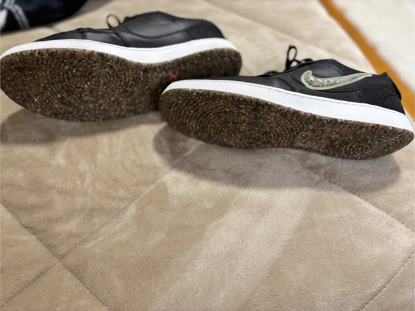 Black Nike Low Court Vision sneakers - photo 2