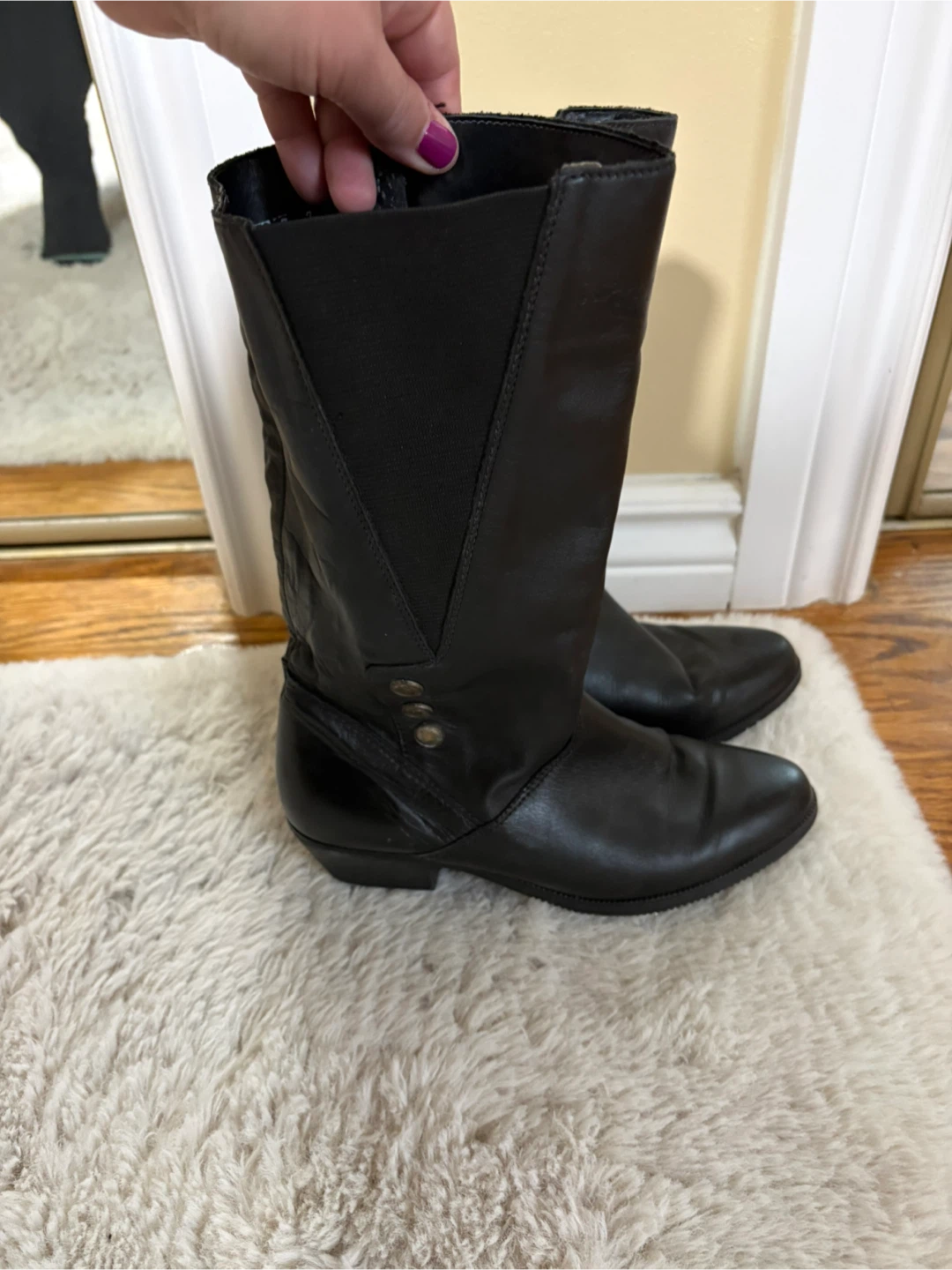Selling a pair of women’s La Canadienne black leather boots - photo 2