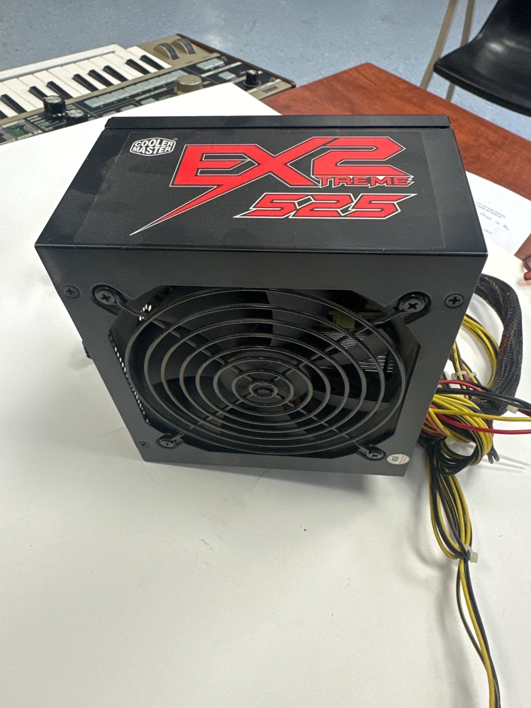Cooler Master EXTREME 525 Power Supply Unit - photo 3