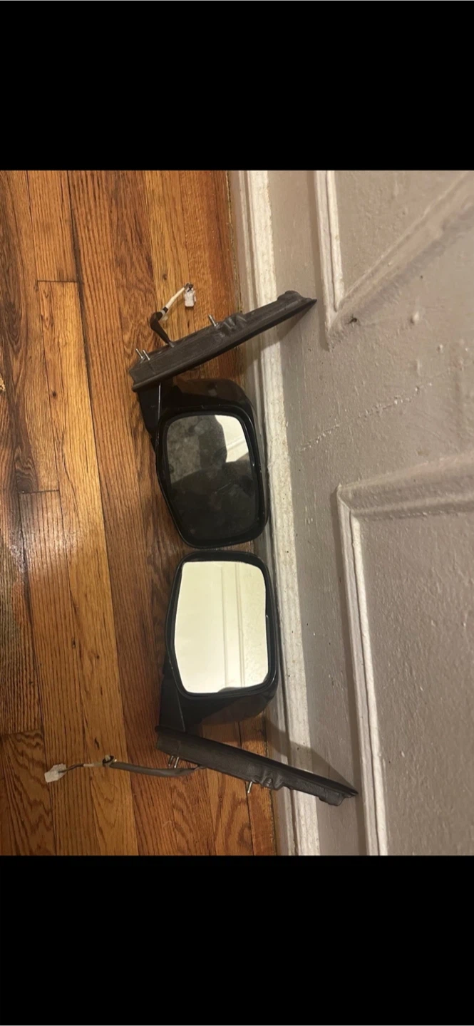 Pair of Black Side Mirrors - photo 2