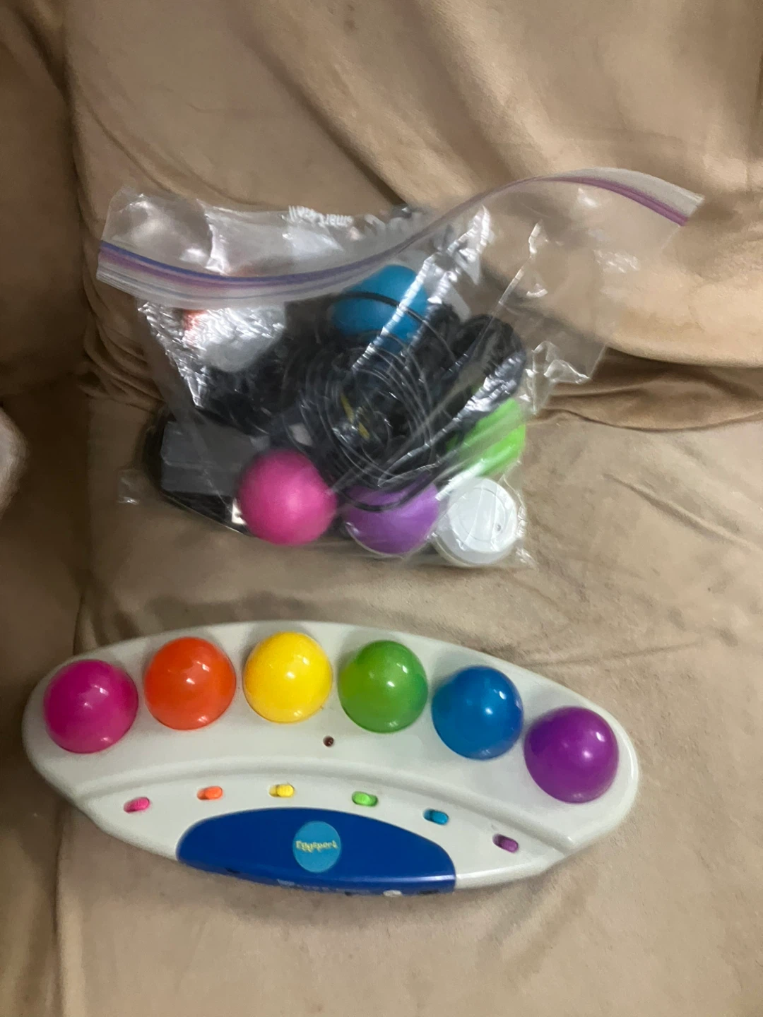 Free to a teacher - Eggspert classroom buzzer system