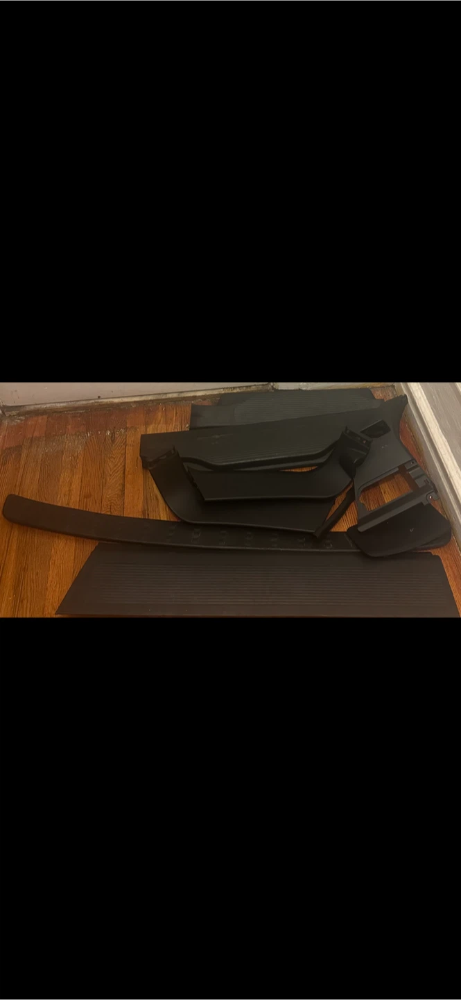 Black Leather Captain's Seat with Tray - photo 4