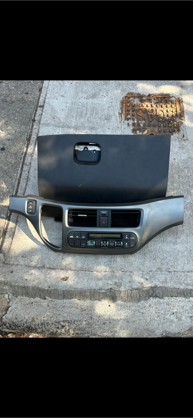 Black Leather Captain's Seat with Tray - photo 2