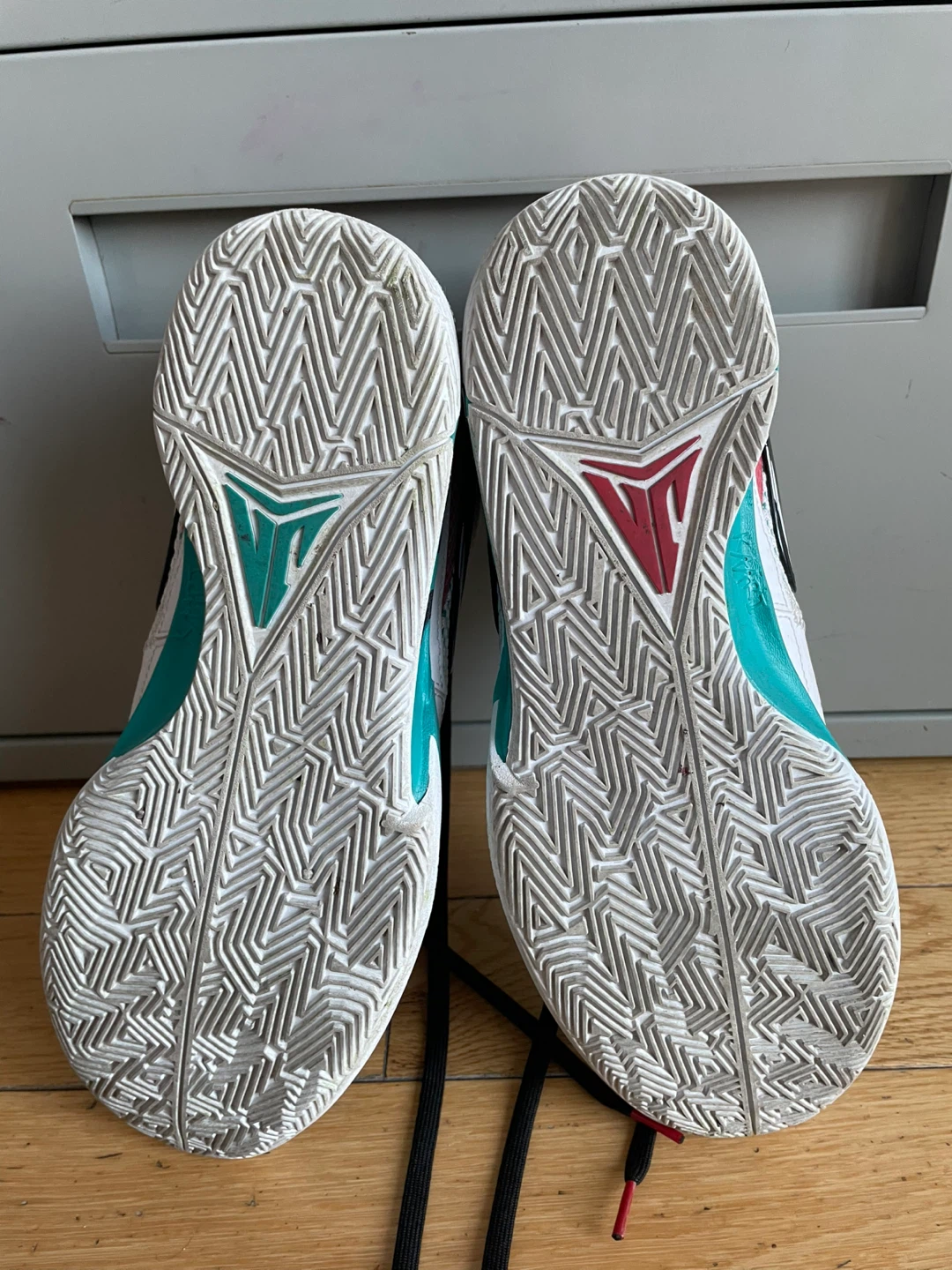Nike Sneakers - photo 4