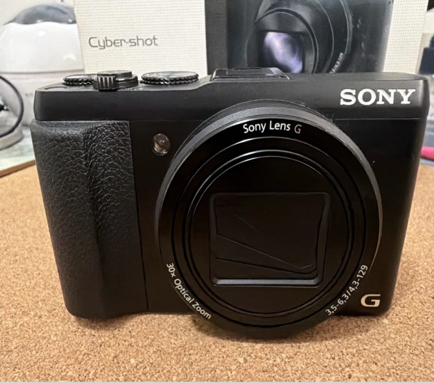 Sony Cyber-shot DSC-HX50V Digital Camera - photo 4