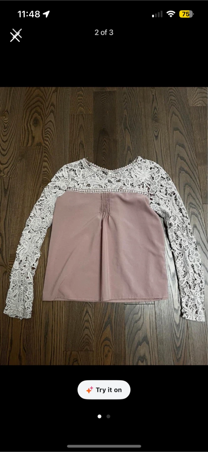 Women's Lace Sleeve Top