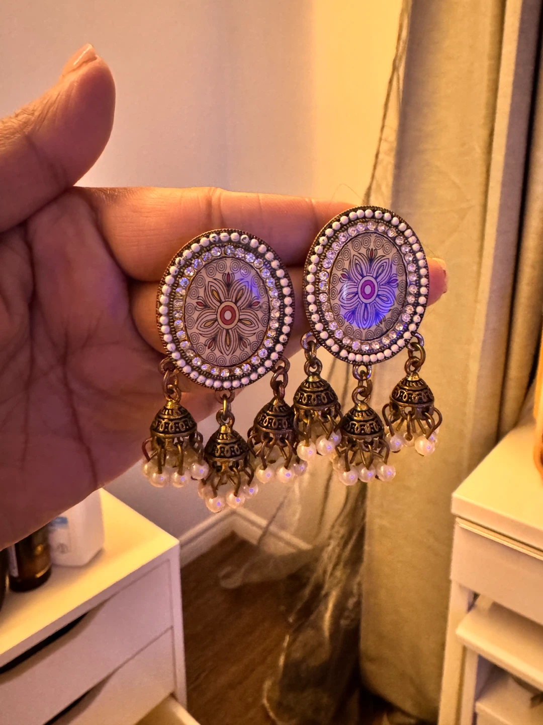 Jhumka Earrings with Faux Pearls - photo 3