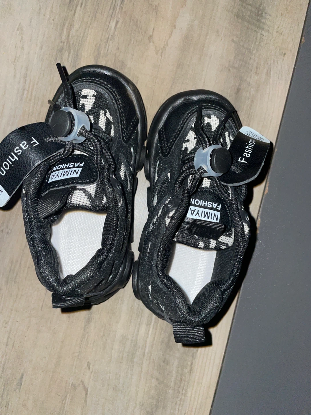 Nimiya Black Fashion Sneakers