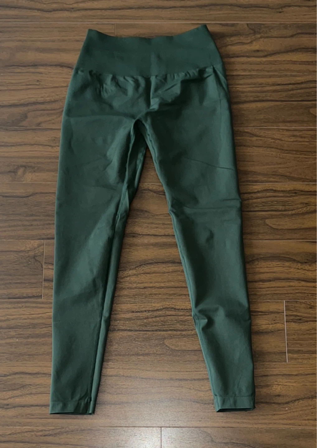 AUROLA High Waisted Leggings - Forest Green