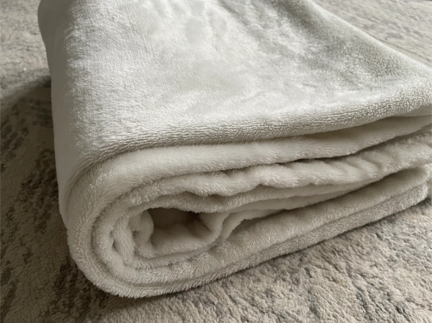 Soft White Fleece Throw Blanket