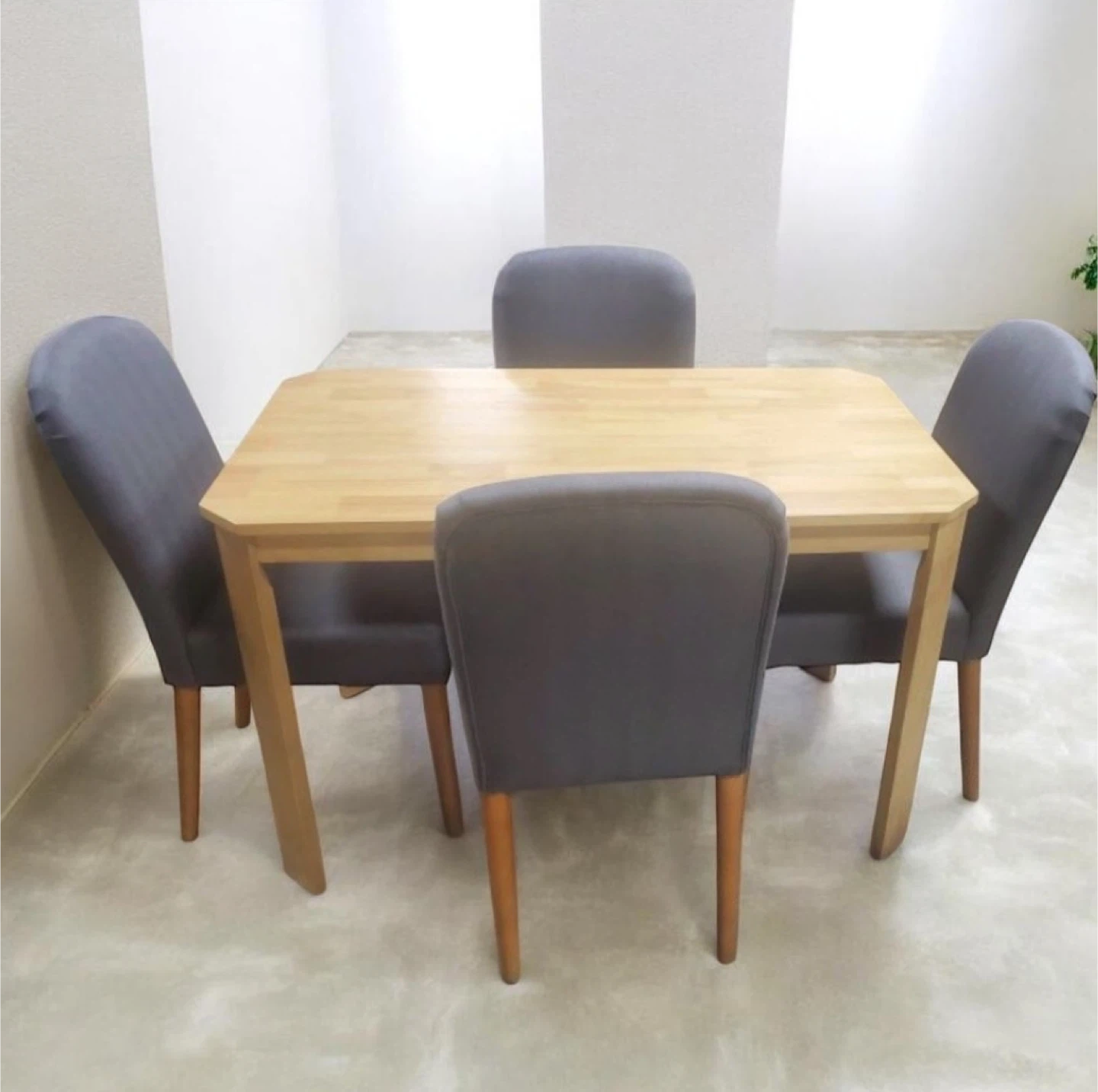 New Mid Century Modern 5 Piece Dining Set