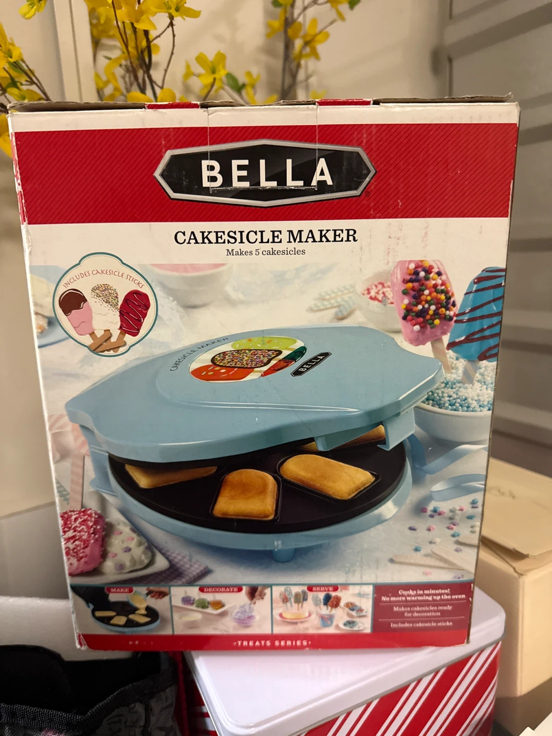 Bella Cakesicle Maker - Makes 5 Cakesicles