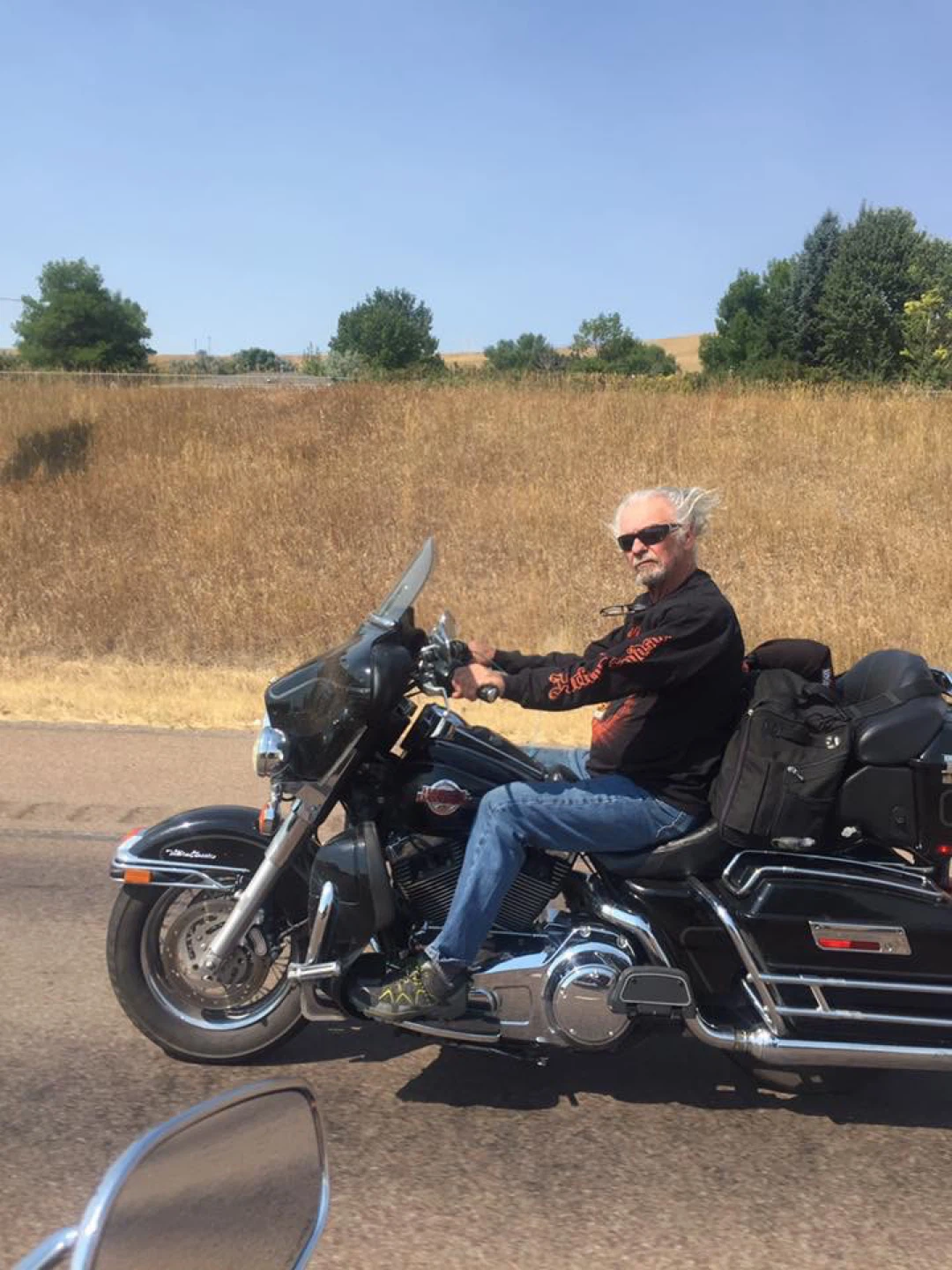 Harley-Davidson Motorcycle - photo 3