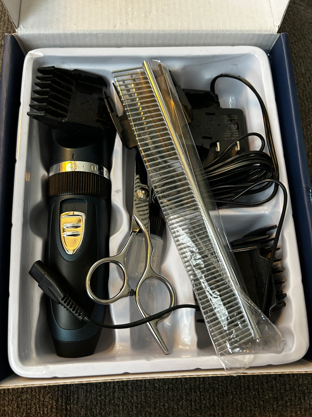 Oneisall Cat Grooming Kit with Clippers, Scissors, and Comb - photo 2