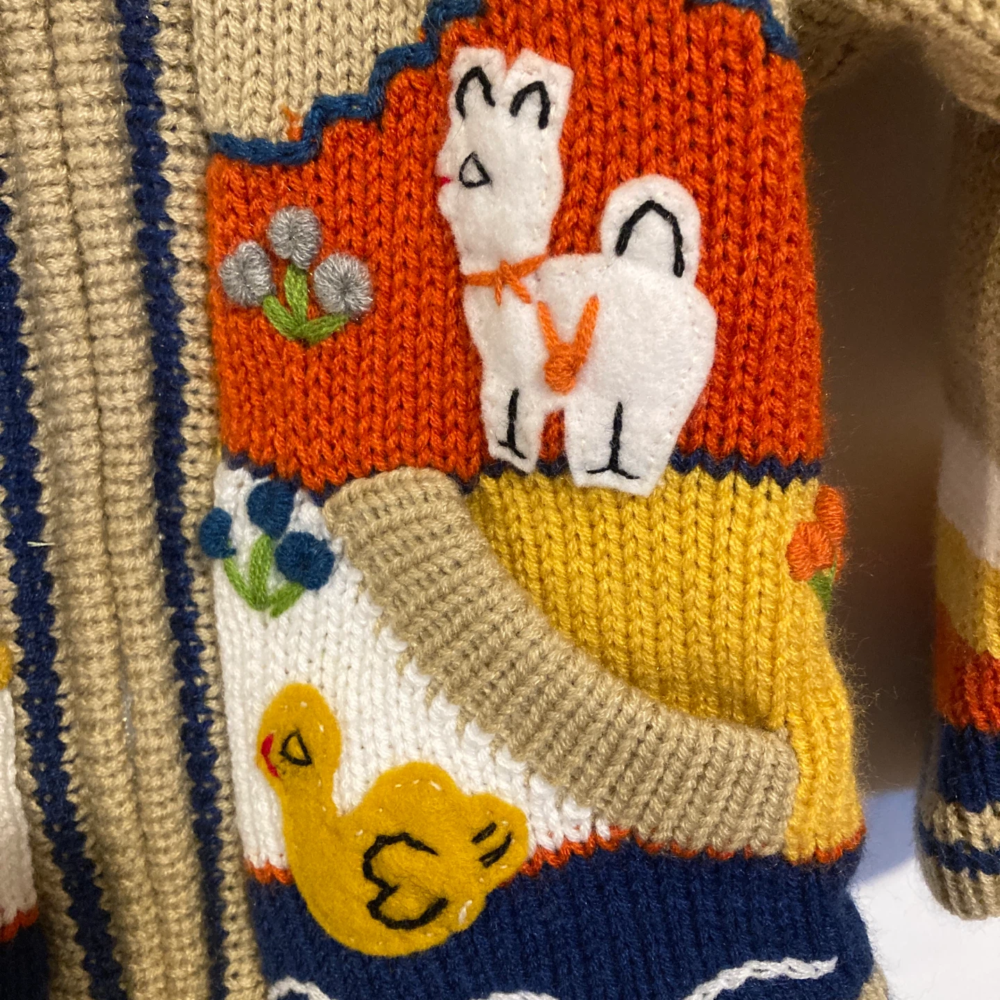 Children's Knit Sweater with Appliqué Animals - photo 5