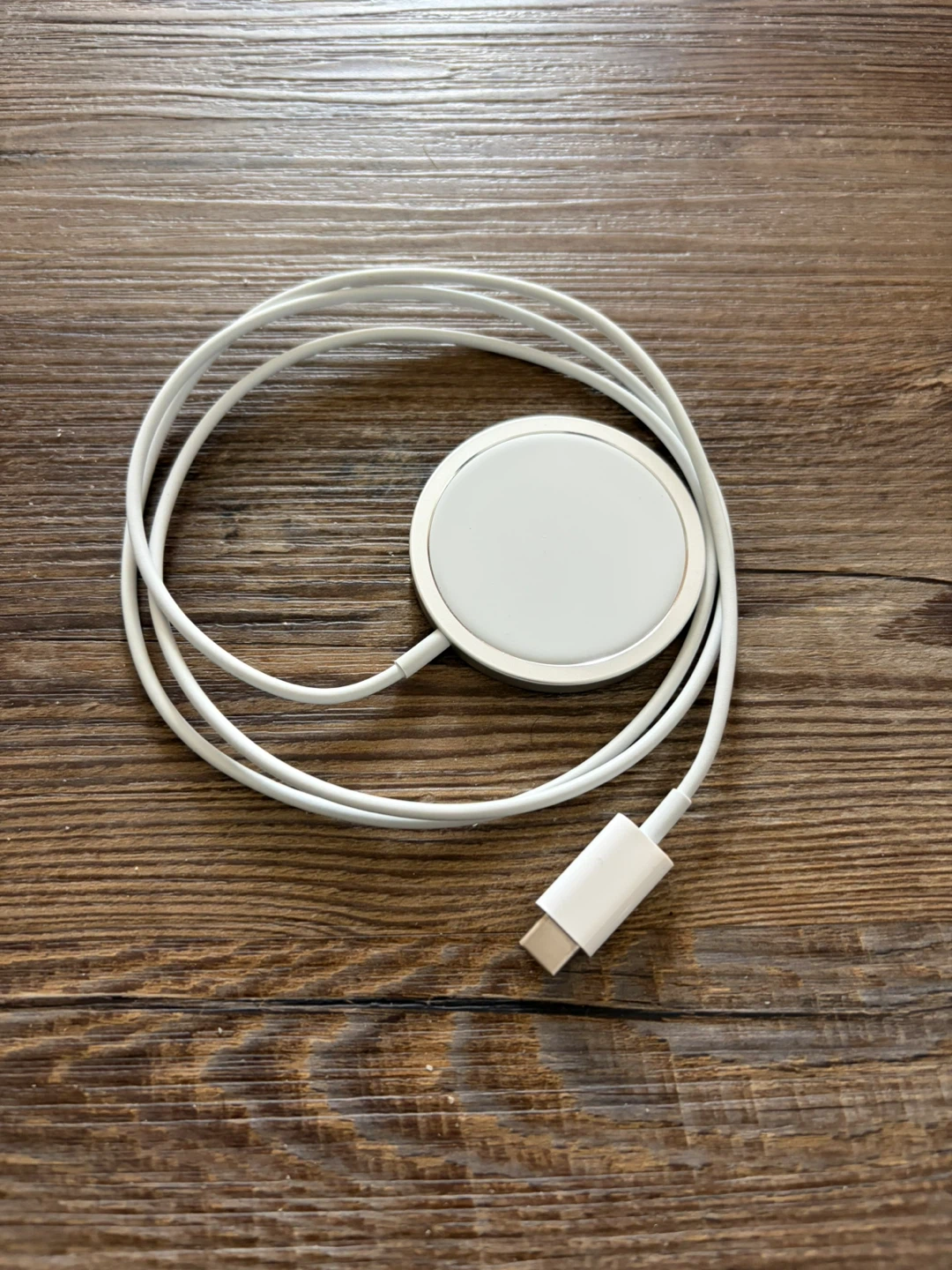 Apple MagSafe Charger (Official Apple) – USB-C