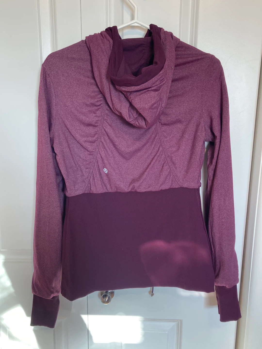 Lululemon Reversible Hooded Jacket Plum, size 8 - photo 5