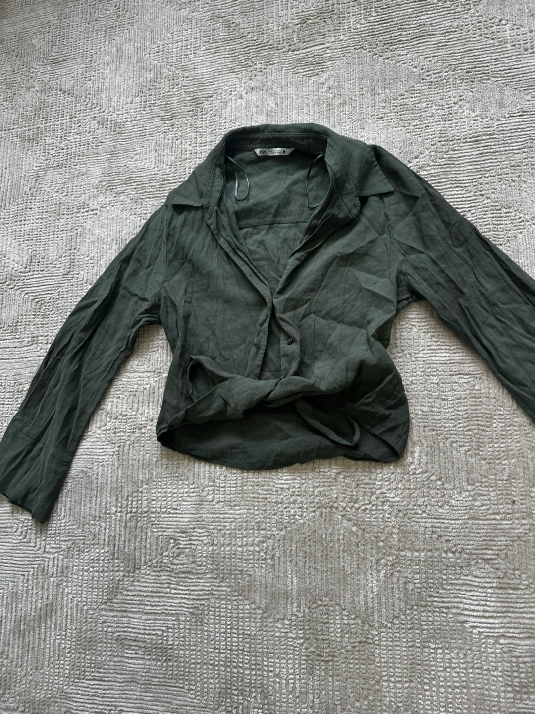 Zara Collared Long Sleeve Cropped Shirt - Dark Green - photo 2