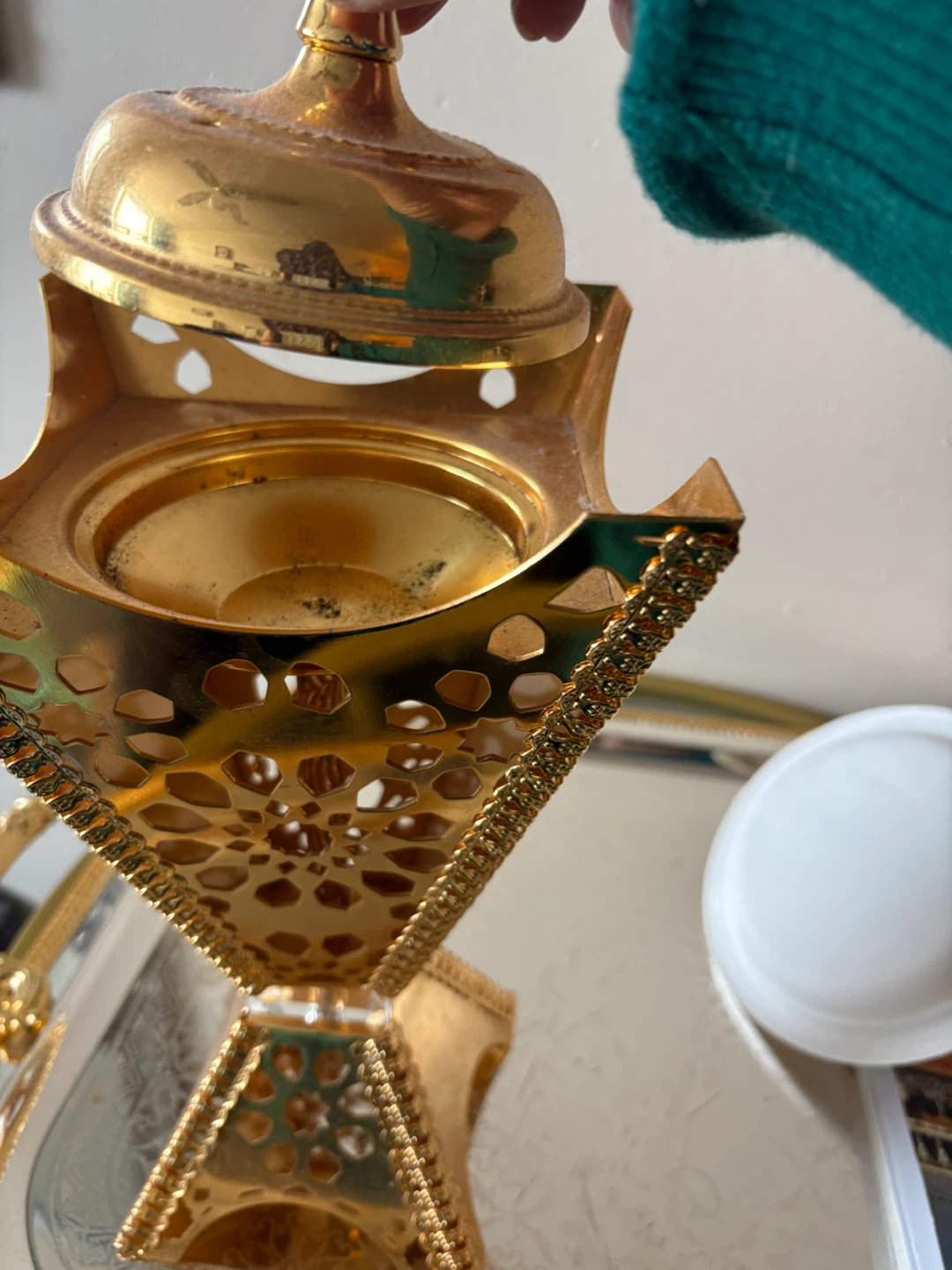 Gold decorative incense burner - photo 2