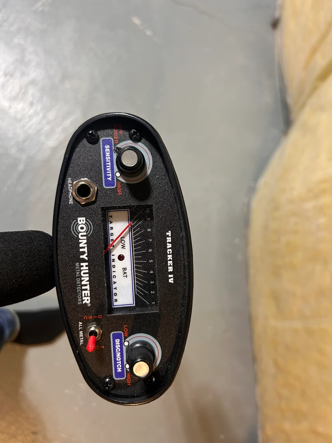 Bounty Hunter Tracker IV Metal Detector - photo 2