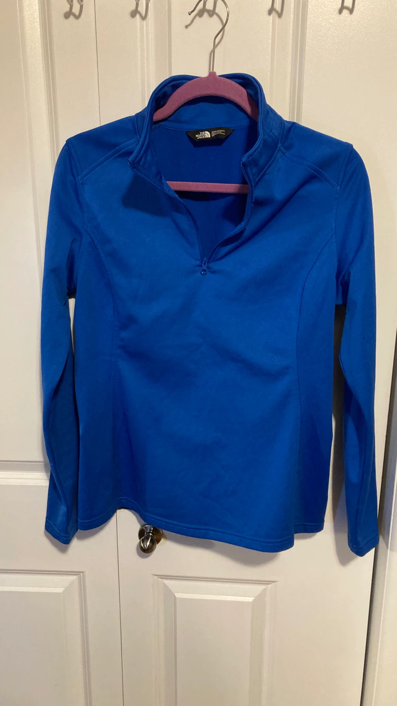Women’s The North Face Blue 1/4 Zip pullover Jacket