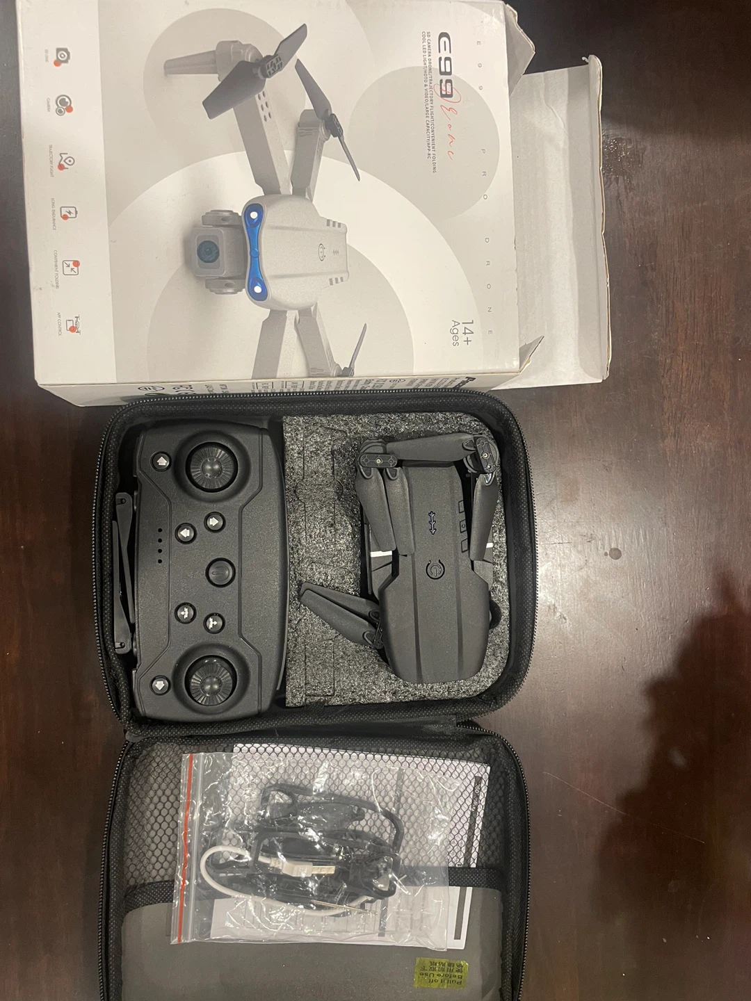 E99 Drone with Controller and Case - photo 2