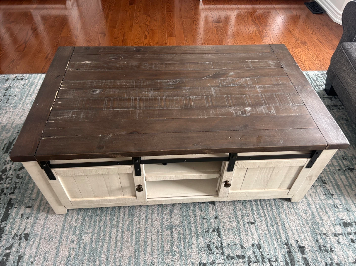 Farmhouse Sliding Barn Door Coffee Table - photo 2
