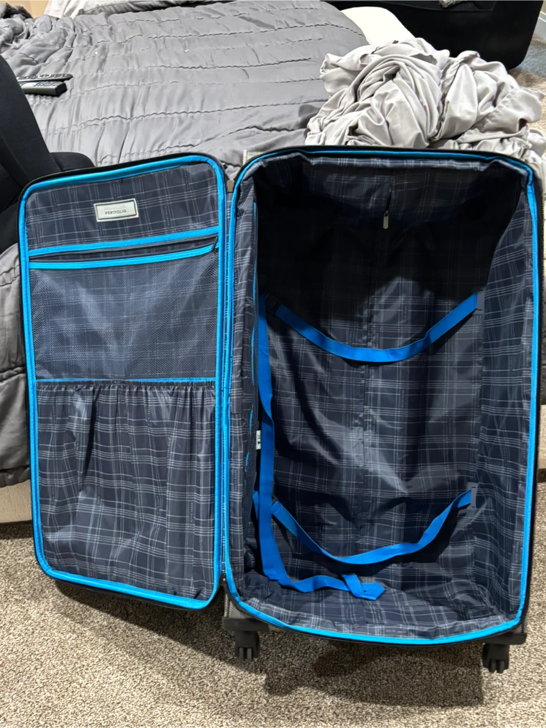 Luggage - photo 5