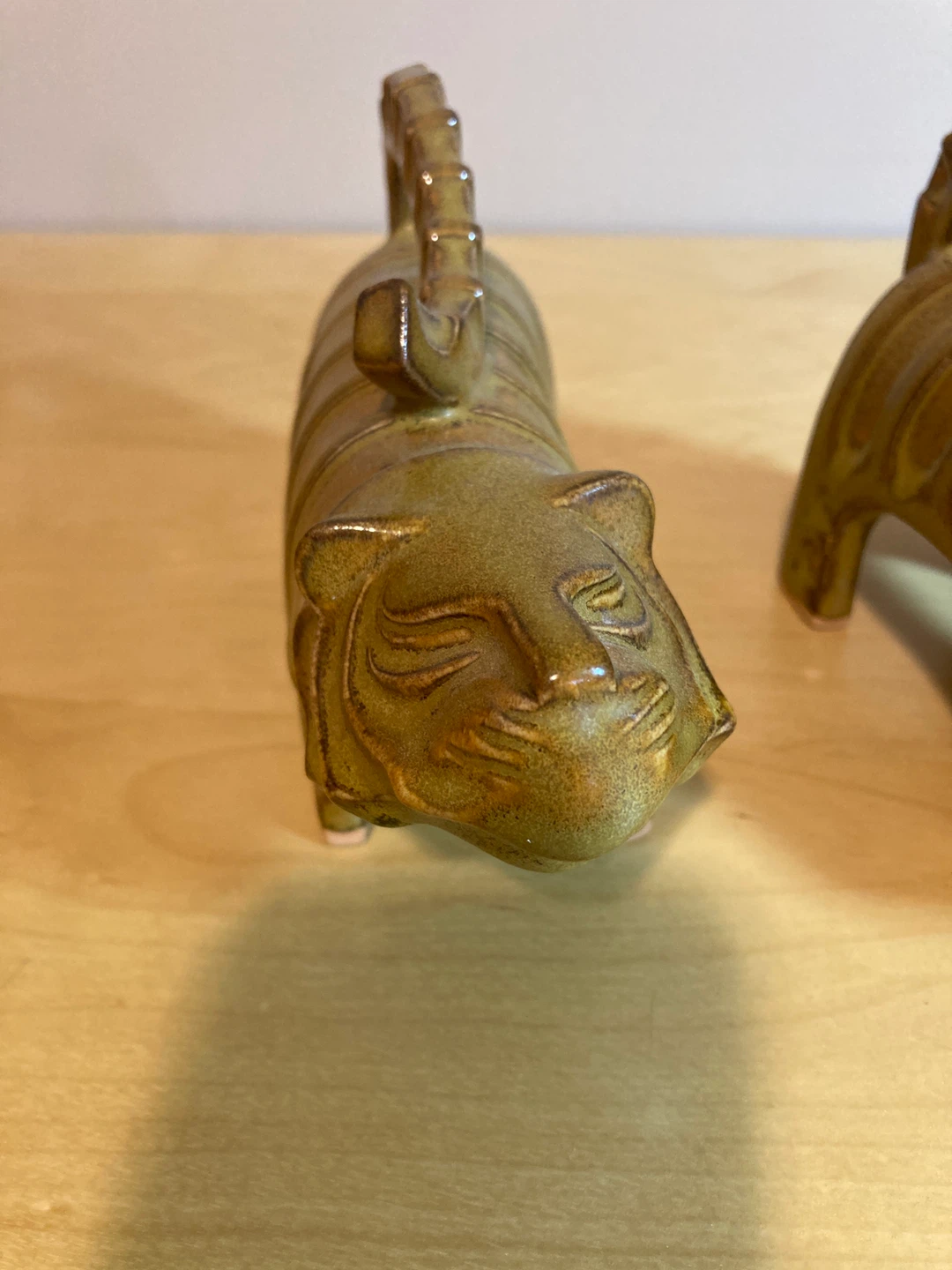 Mid century Ceramic Tiger Figurines - Set of 2 - photo 2