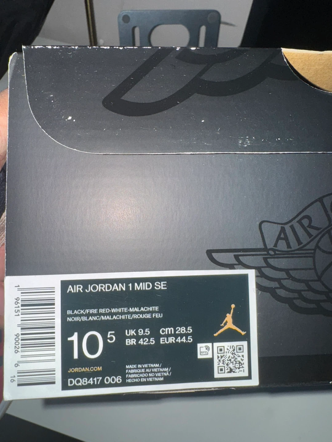 Air Jordan 1 Mid SE Black/Fire Red-White-Malachite Size 10.5 US - photo 2