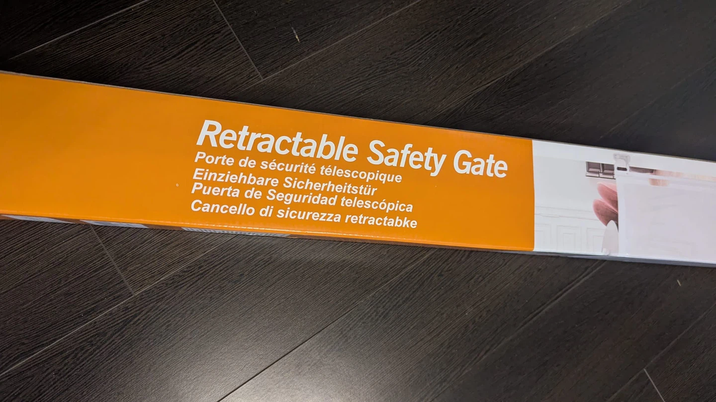 Extra wide retractable baby gate- safety pet gates - photo 2