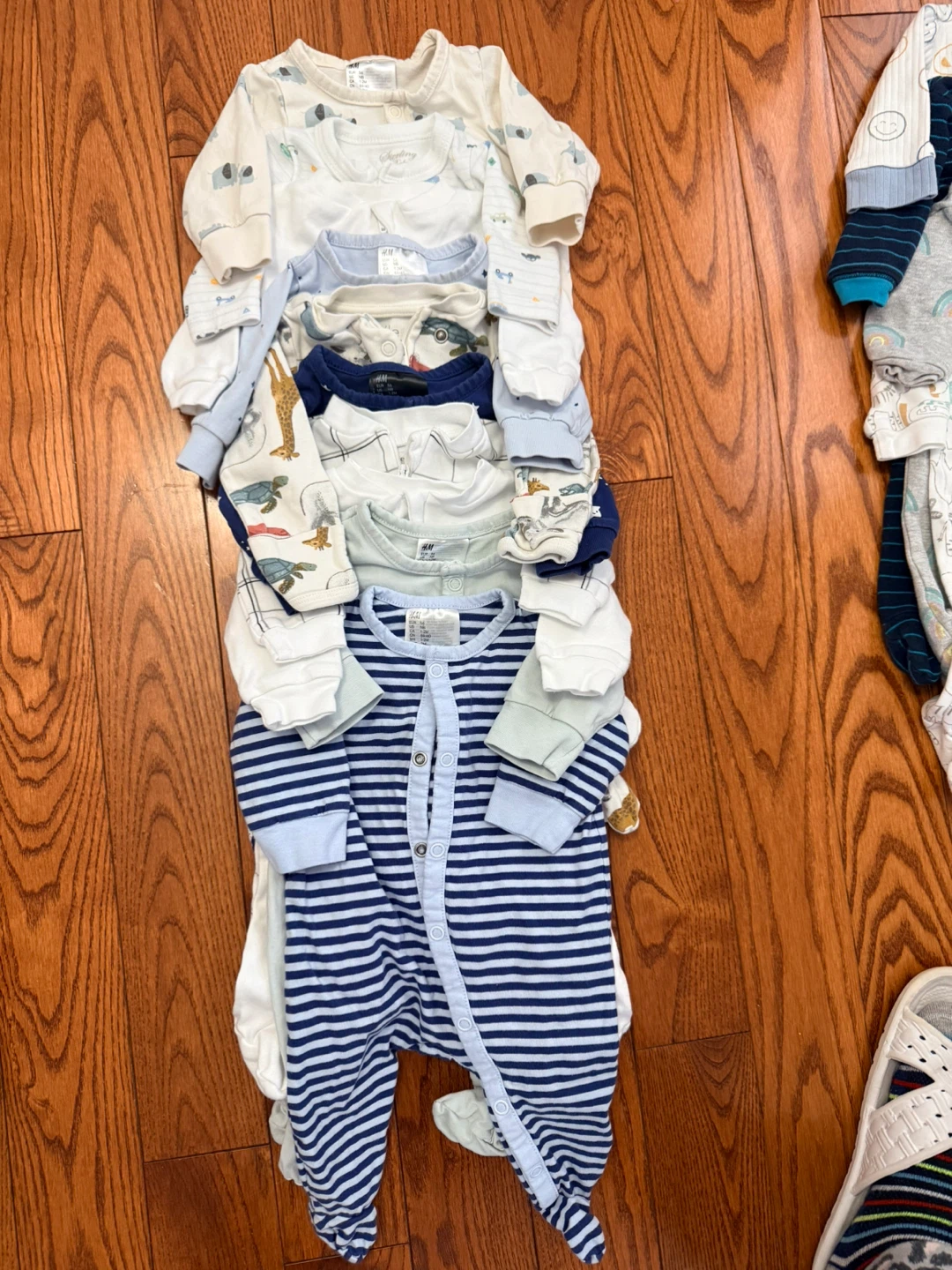 Bundle of baby sleepers - photo 3