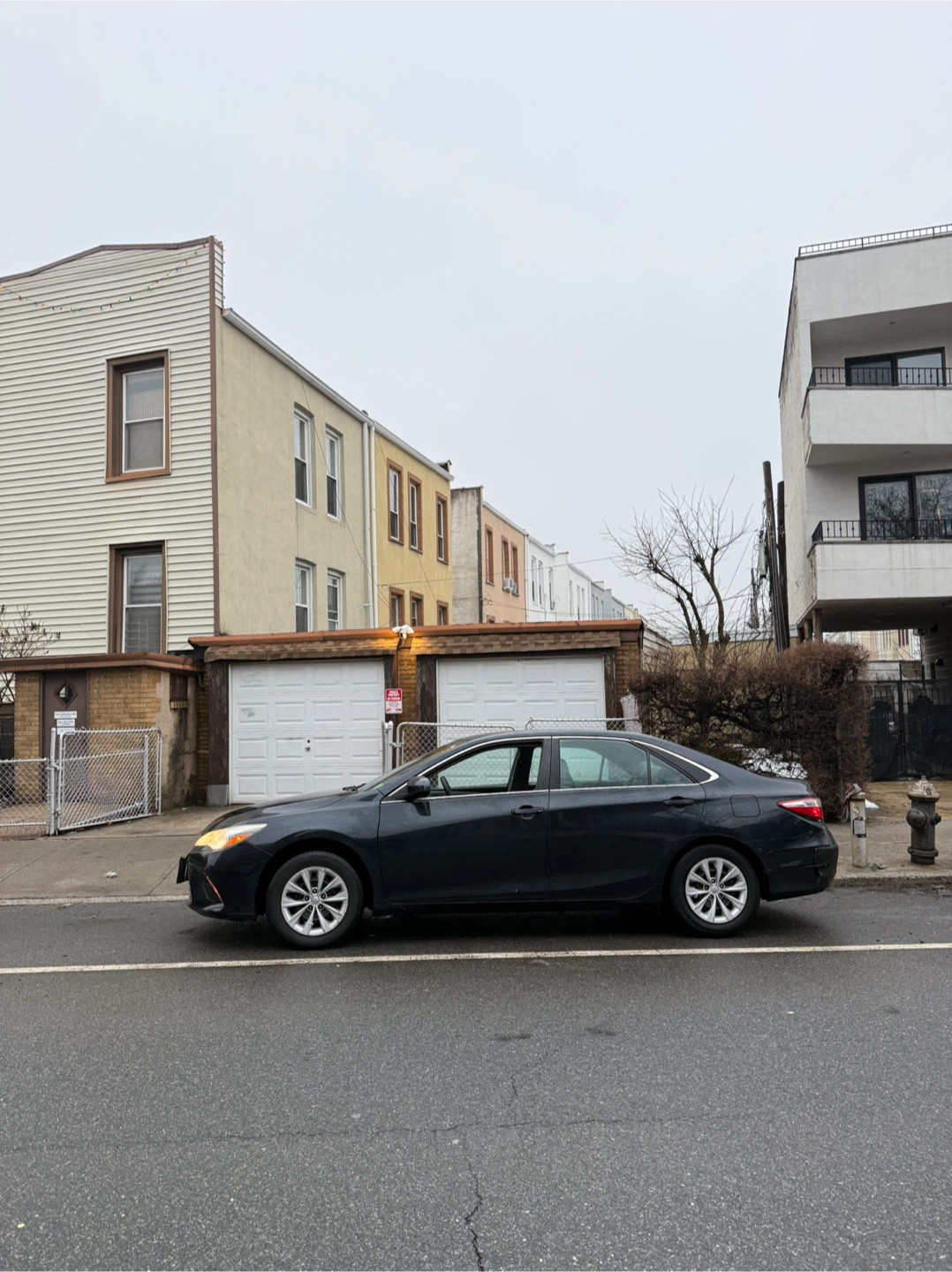 2017 Toyota Camry LE - 83k Miles - photo 4