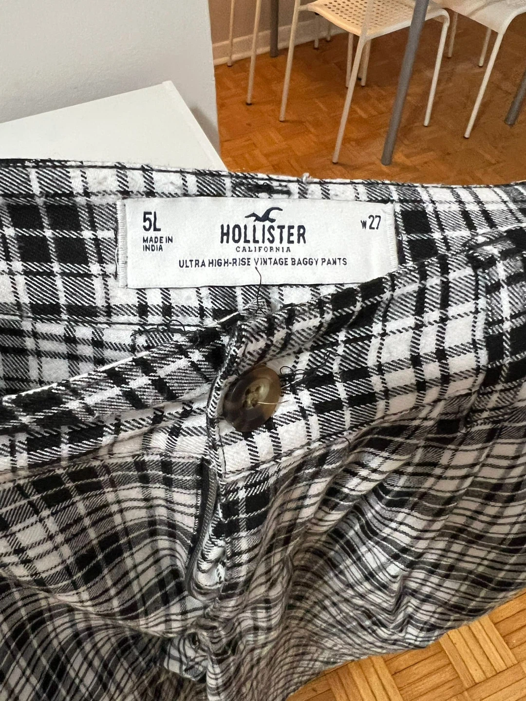 Hollister Plaid Ultra High-Rise Vintage Baggy Pants - Size 5L - photo 2