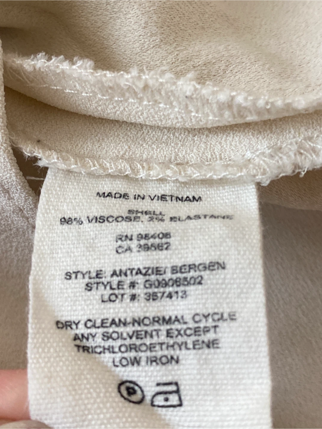 Theory cream blouse with front keyhole detail - photo 3