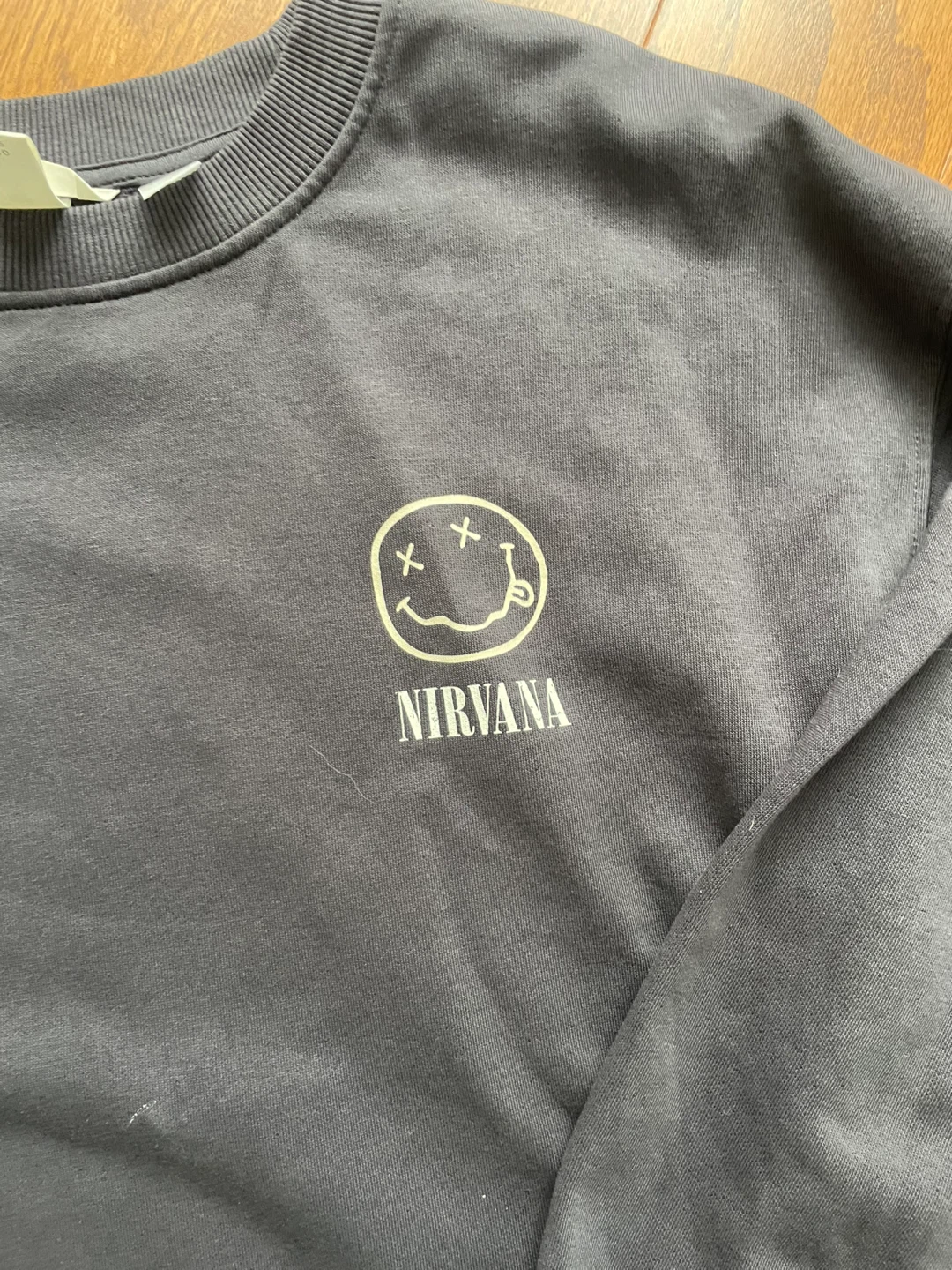 H&M Nirvana Smiley Face Tour Sweatshirt - Size S - photo 2