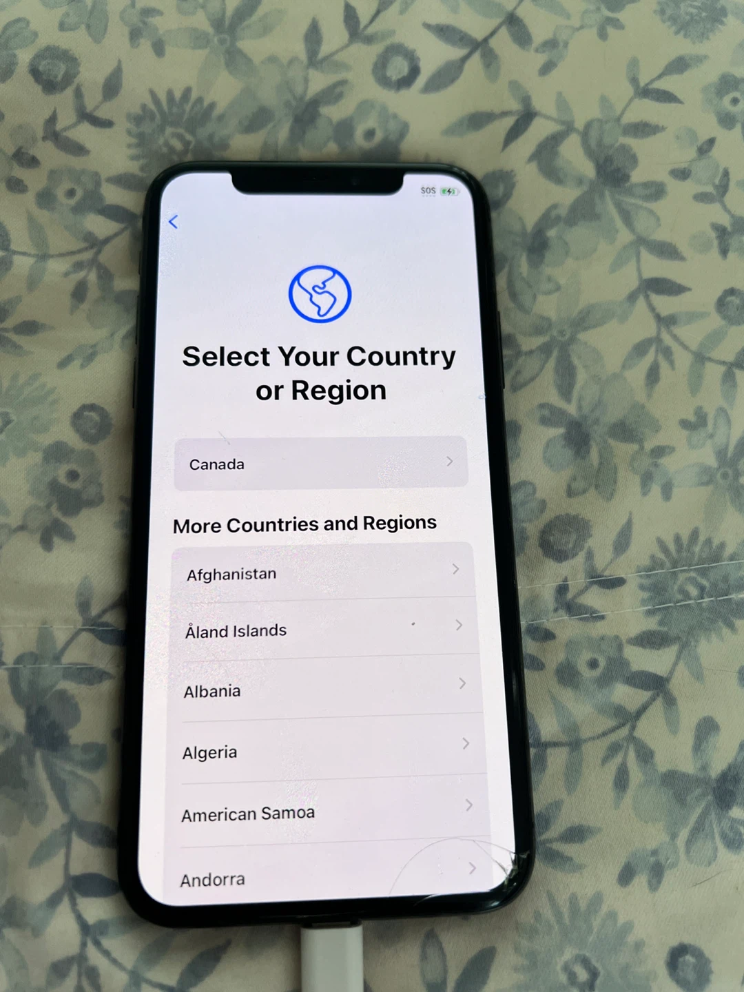 iPhone XS Cracked Screen. Read ad fully. Price FIRM - photo 3