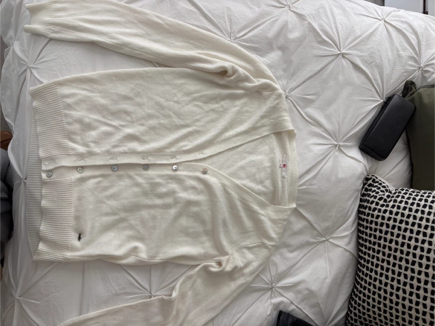 White Long-Sleeve Cardigan - photo 2