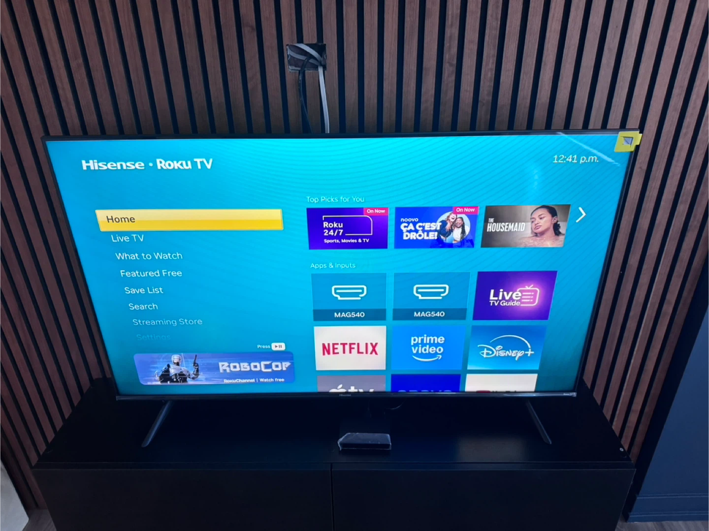 Hisense Roku R6 Series-50 inch 4K UHD smart TV - photo 4